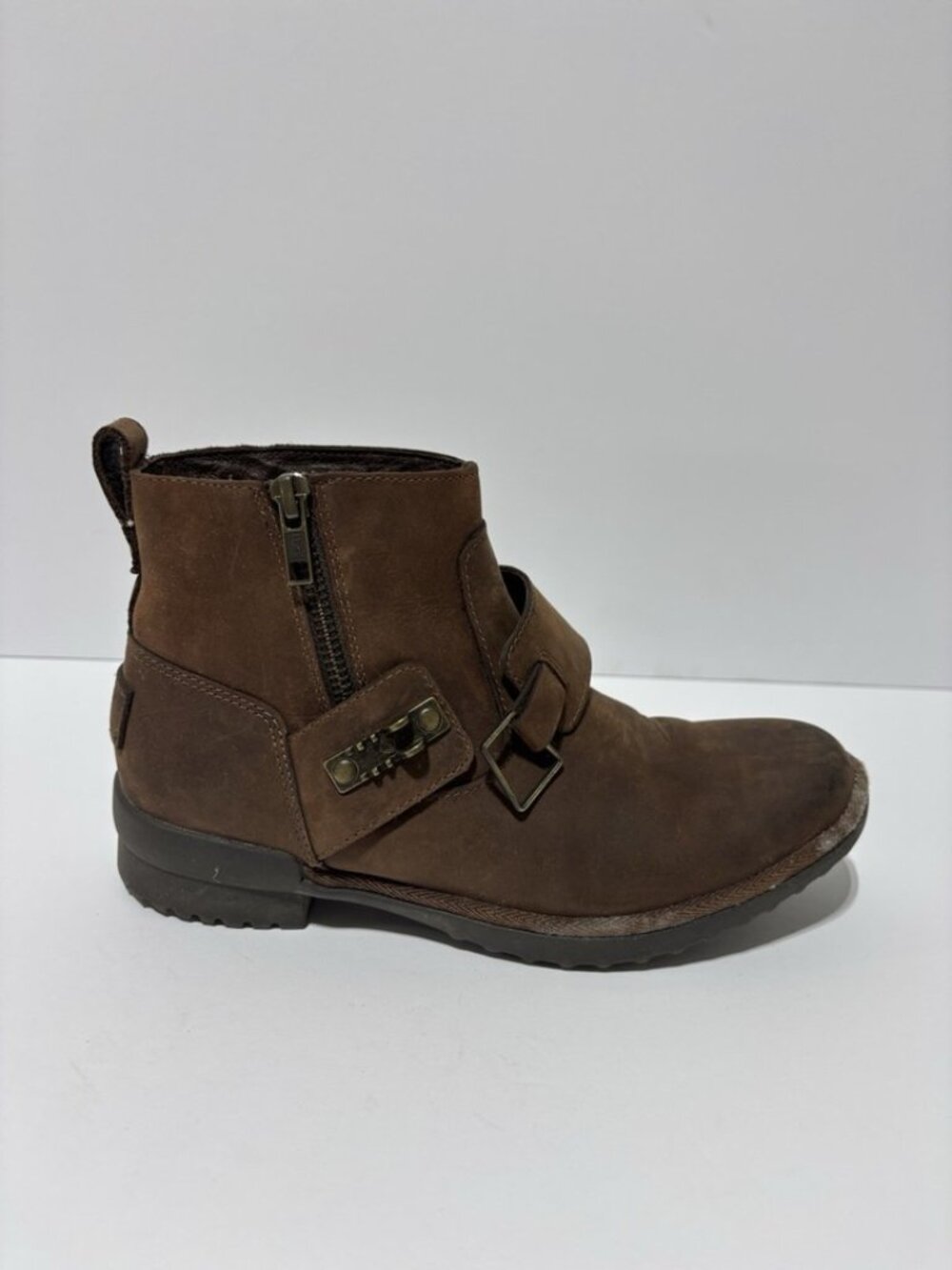 UGG Women’s Cheyne Brown Leather Ankle Booties, Size 6 M